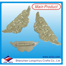 Wholesale Custom Metal Pilot Wings Pin Badge Maker